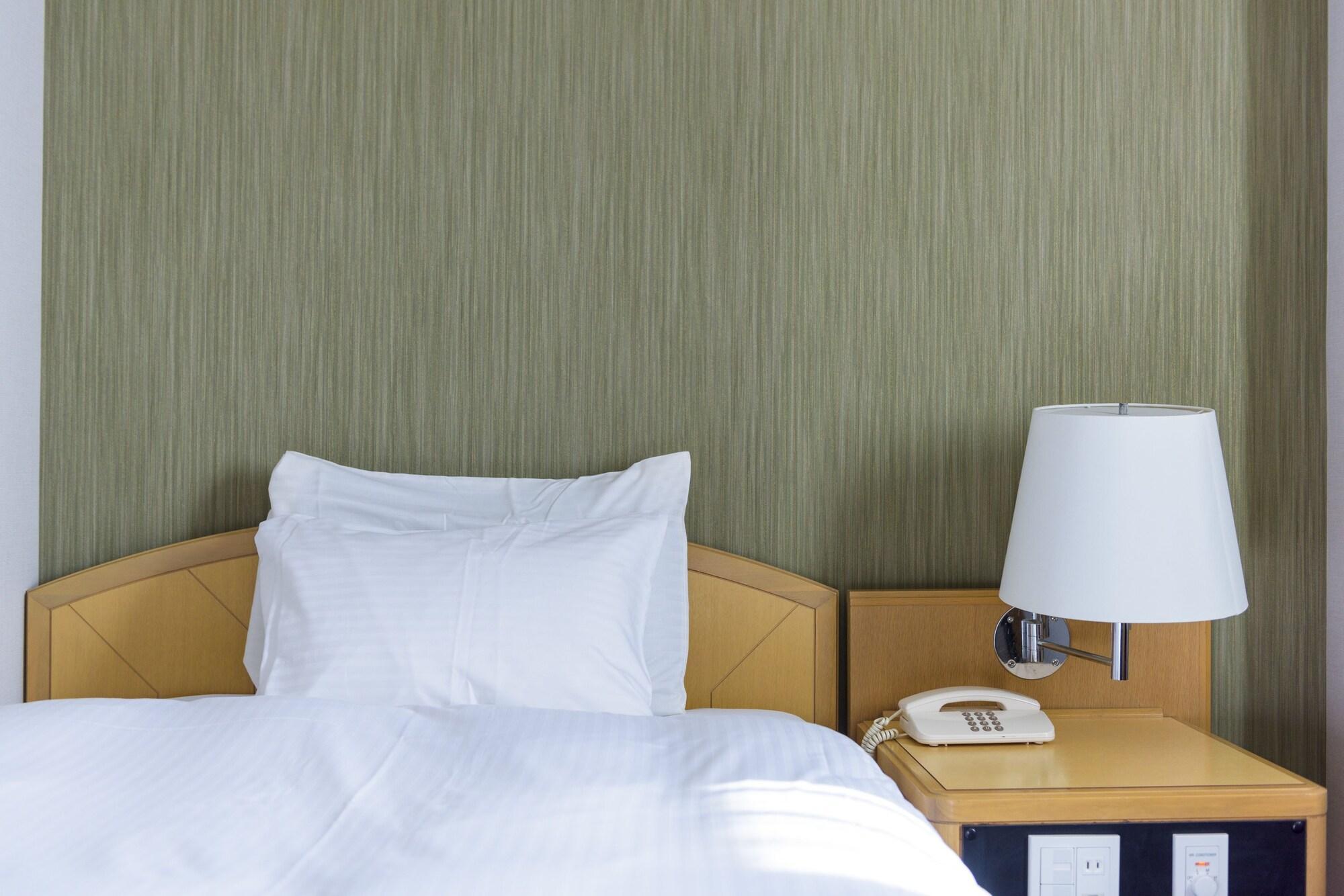 Surestay By Western Shin-osaka Osaka