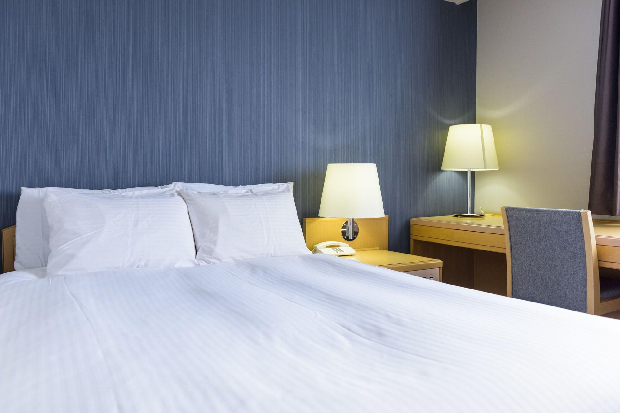 Surestay By Western Shin-osaka Hotel Ōsaka