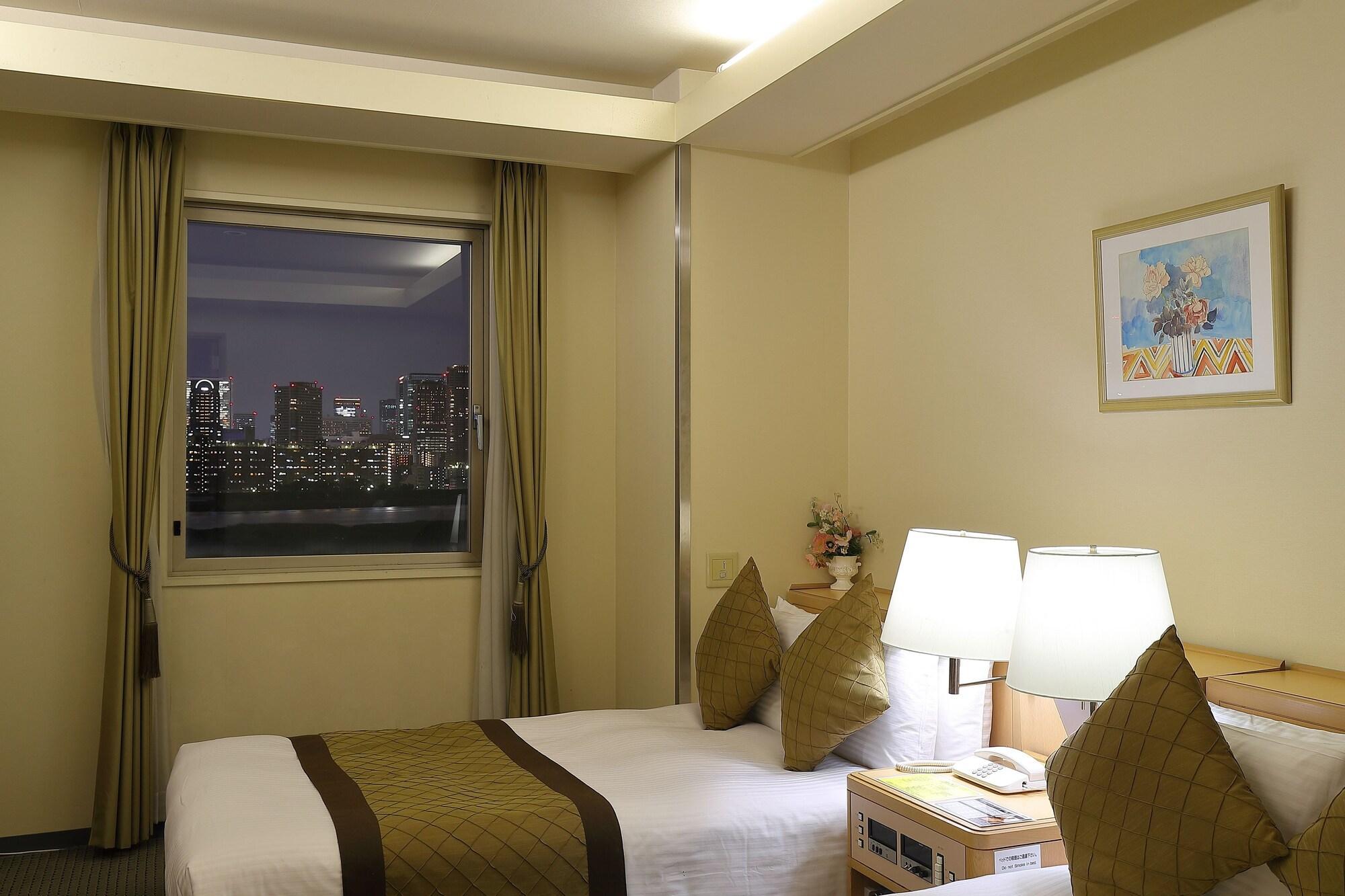 Surestay By Western Shin-osaka Ōsaka